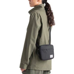 Herschel Supply Classic Crossbody Bag - Digi Leopard Black 7 Herschel Supply Classic Crossbody Bag - Digi Leopard Black -Everyday Bags Sales Store 828432591787 3